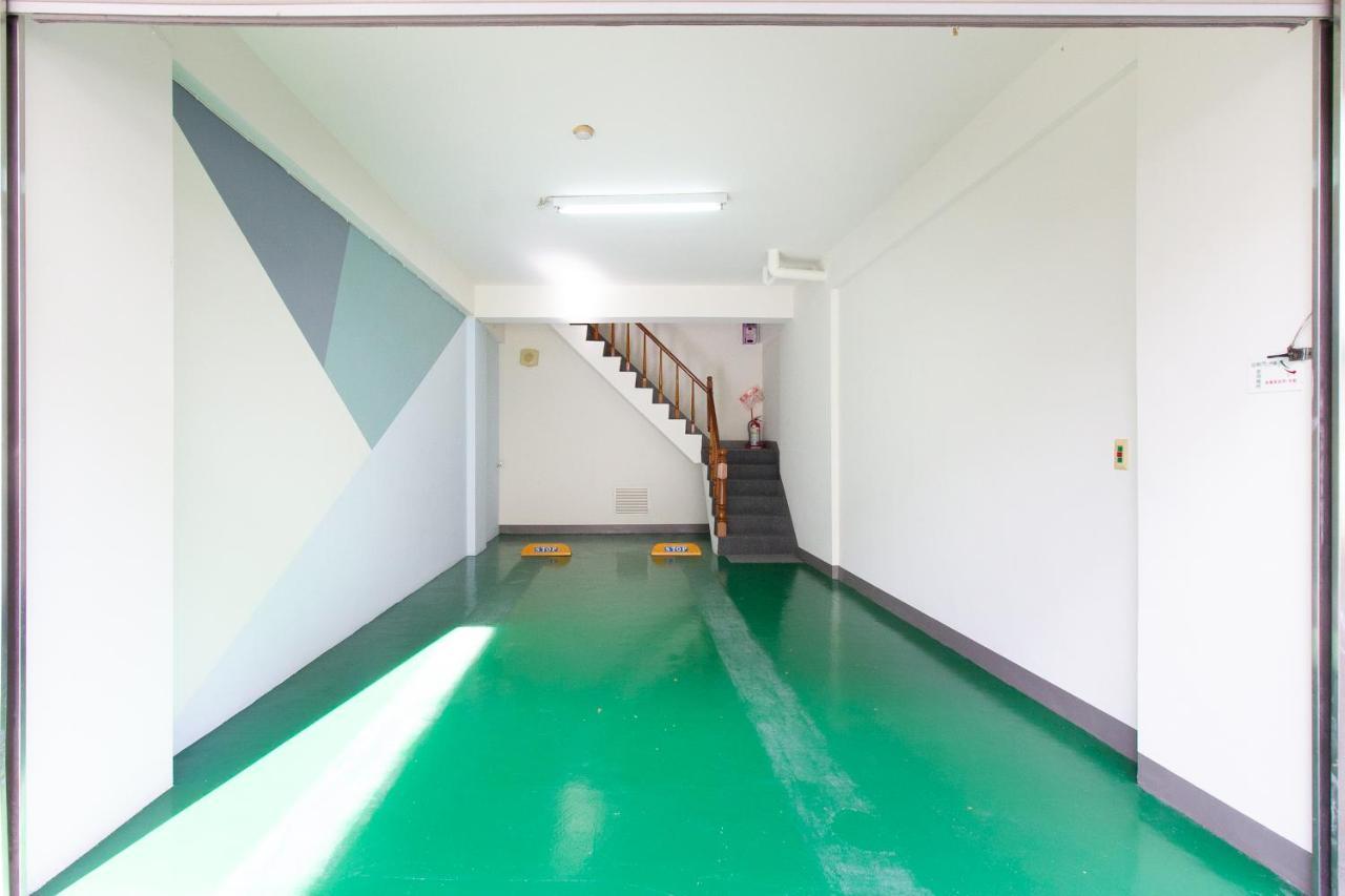 Daniel Motel Xinying Luaran gambar