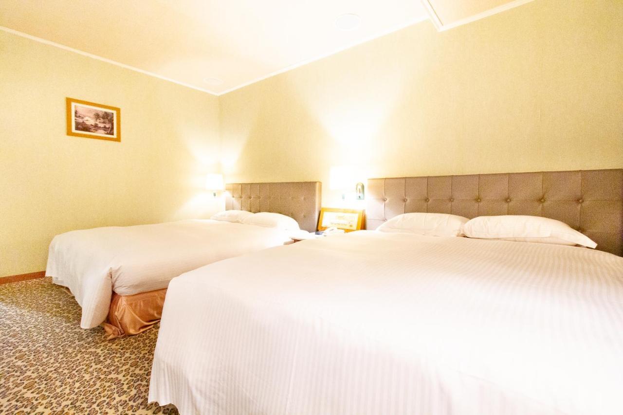 Daniel Motel Xinying Luaran gambar